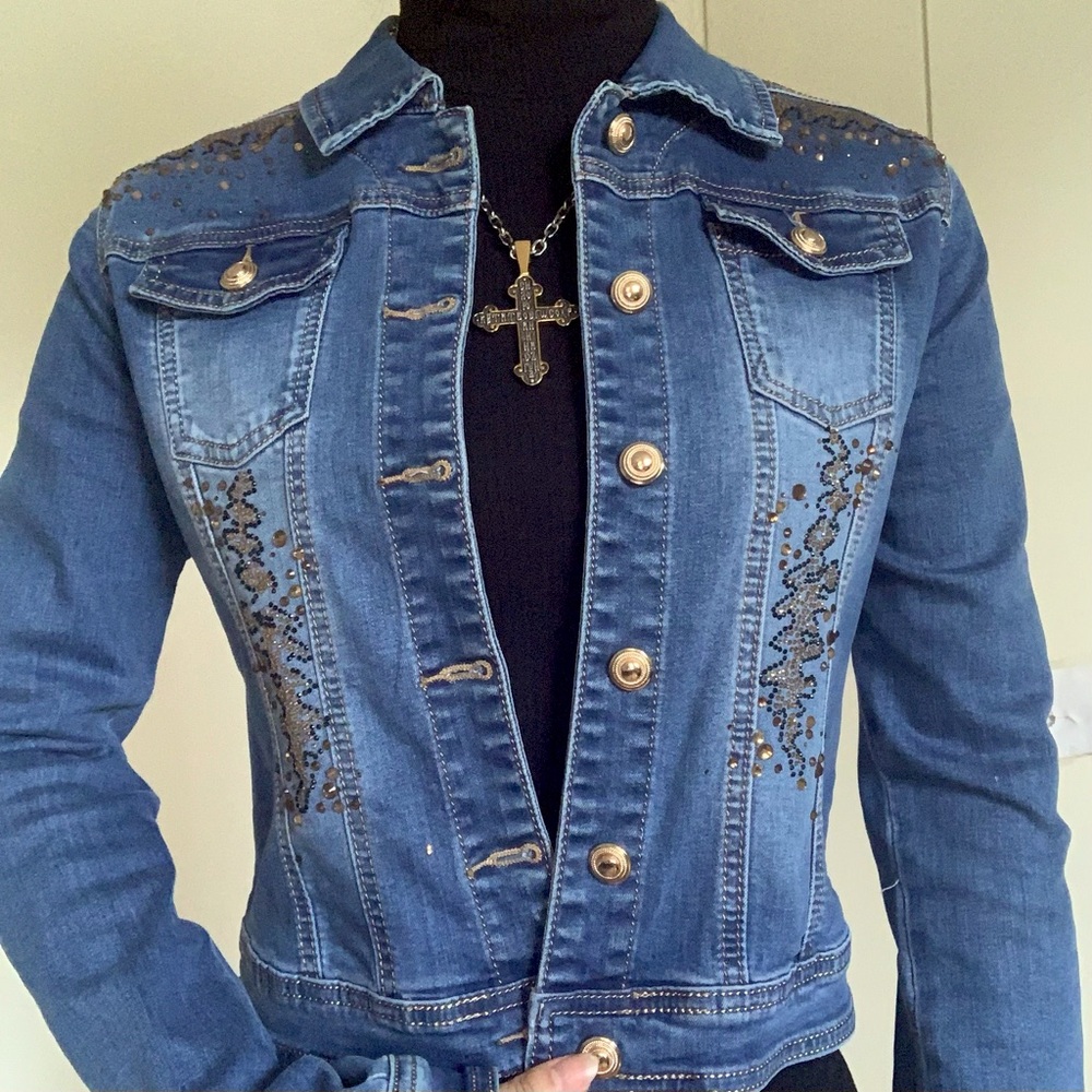 Vintage gold button embellished crop denim jean jacket - Picture 5 of 9